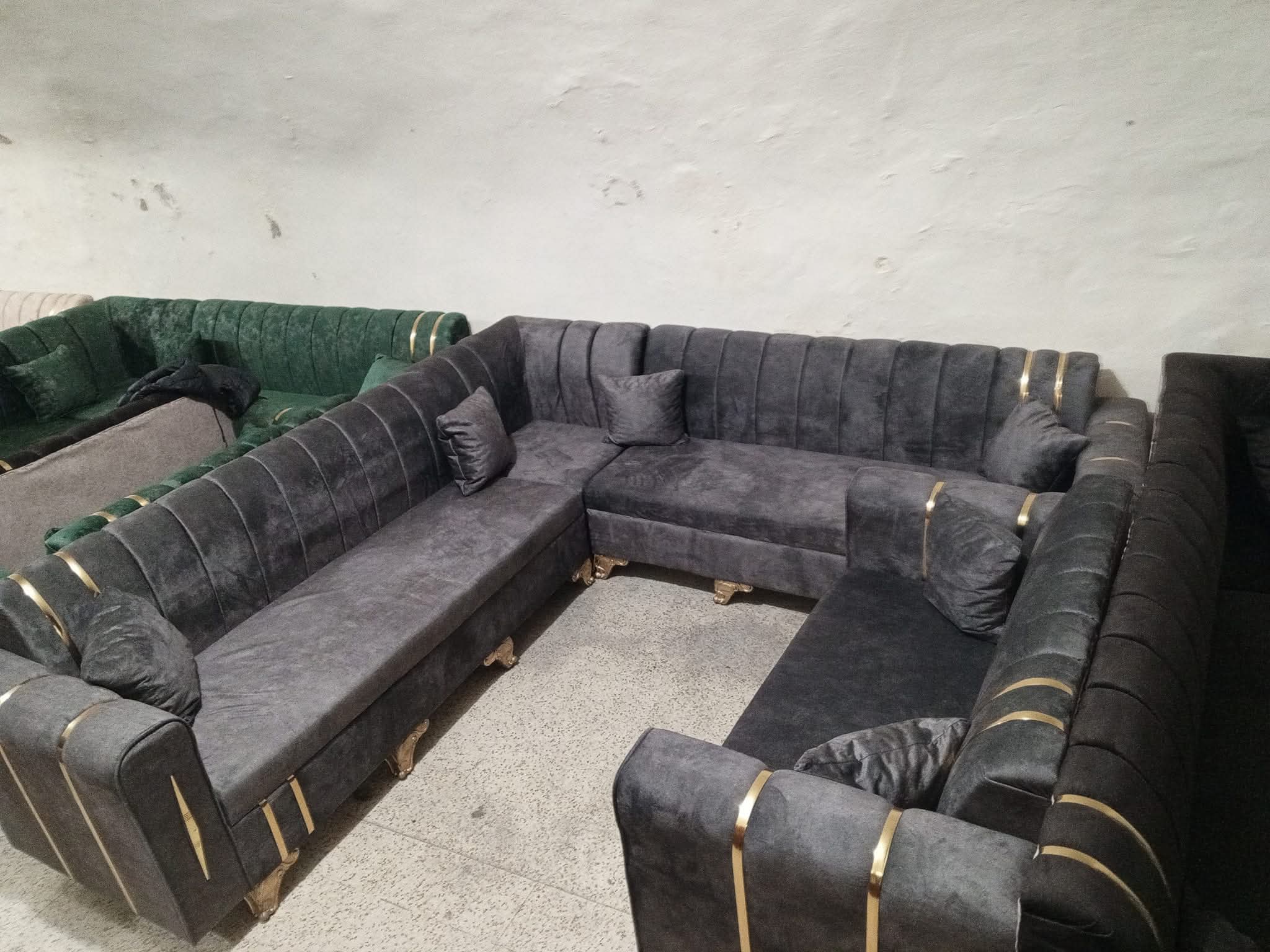 طقم كنب